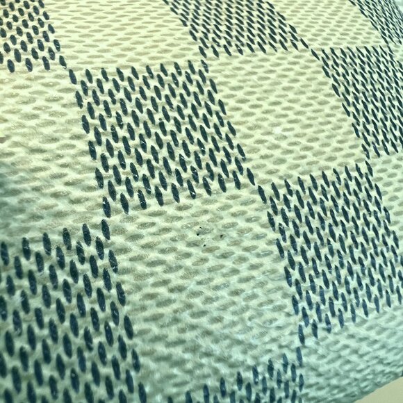 Louis Vuitton Damier Azur Key Pouch - Picture 10 of 13